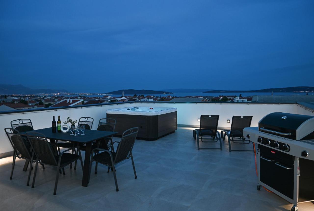 Rooftop New Castel 2023 Kastela Dış mekan fotoğraf