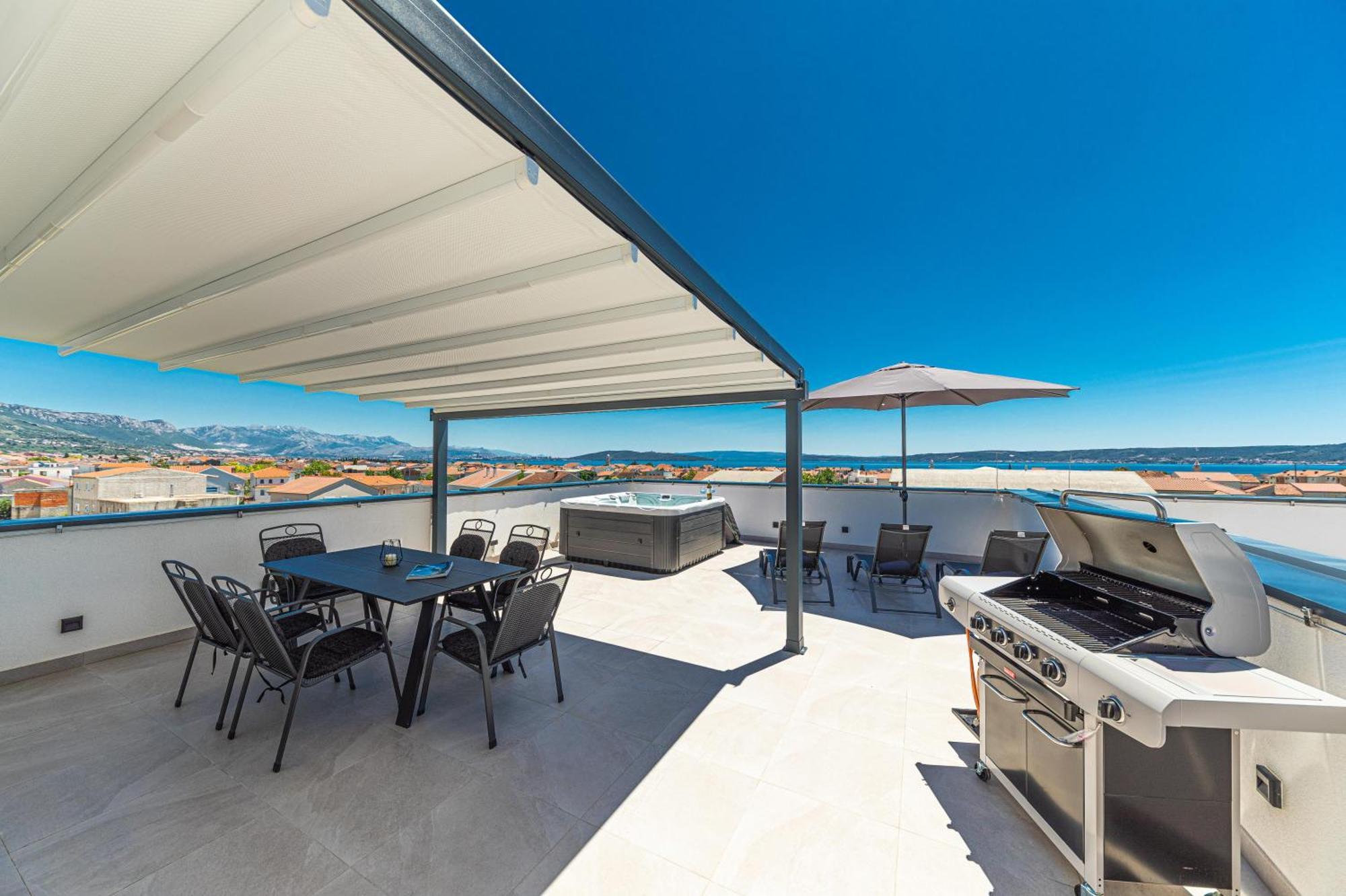 Rooftop New Castel 2023 Kastela Dış mekan fotoğraf